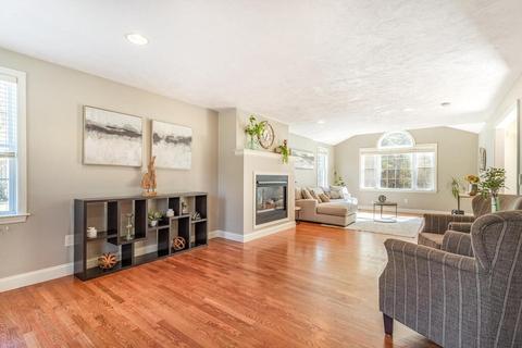 19 Dyer, Millis, MA 02054 photo 5