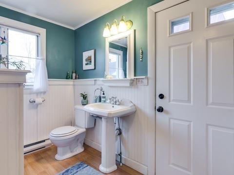 13 Chapel St, Gloucester, MA 01930 photo 15