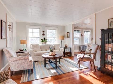 13 Chapel St, Gloucester, MA 01930 photo 9