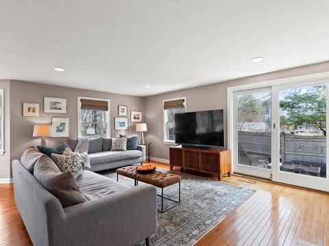 1605 Great Plain Ave, Needham, MA 02492 photo 3