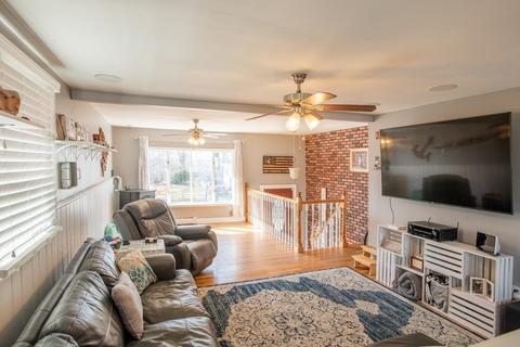 33 Green St, Gloucester, MA 01930 photo 4