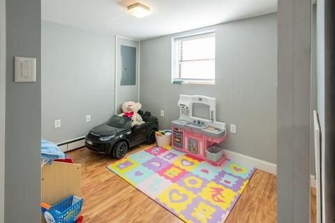 33 Green St, Gloucester, MA 01930 photo 17