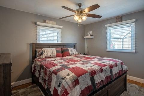 33 Green St, Gloucester, MA 01930 photo 14