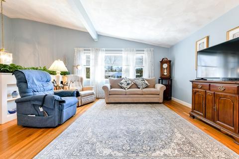 60 Winstead Ave, Dedham, MA 02026 photo 3