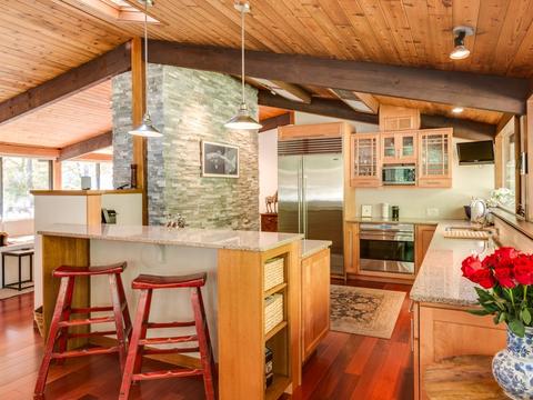 22 Bray St, Gloucester, MA 01930 photo 9