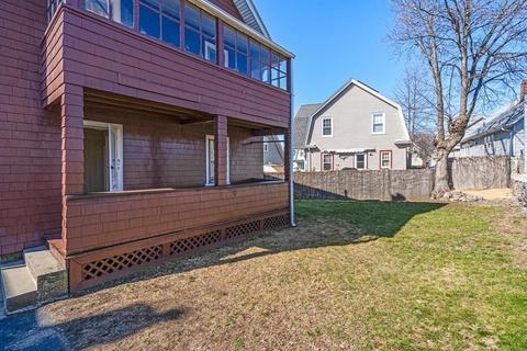 17 Cannell Pl, Everett, MA 02149 photo 2