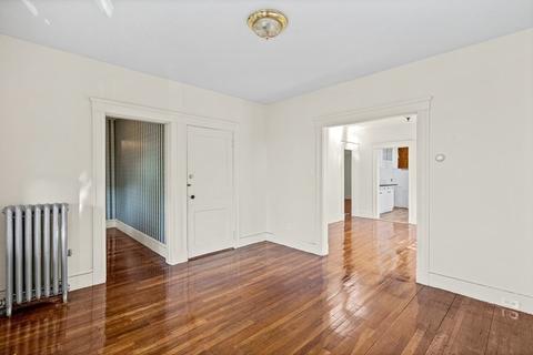 17 Cannell Pl, Everett, MA 02149 photo 12
