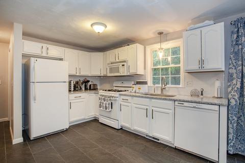26 Nicholas Dr, Wareham, MA 02571 photo 25