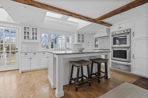 248 South St, Hingham, MA 02043 photo 4