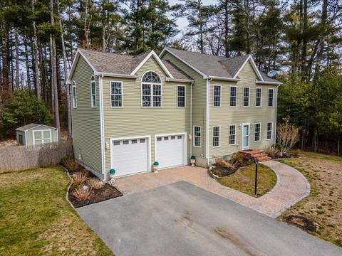 43 Canedy St, Wareham, MA 02576 photo 3