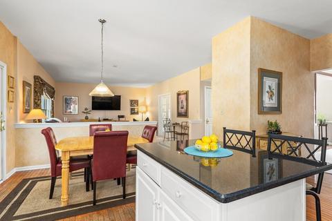 1 Dover Cir, Franklin, MA 02038 photo 13