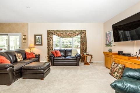 1 Dover Cir, Franklin, MA 02038 photo 6