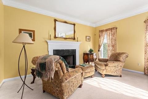 1 Dover Cir, Franklin, MA 02038 photo 5