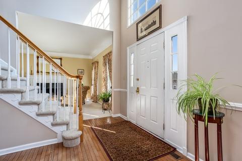 1 Dover Cir, Franklin, MA 02038 photo 3
