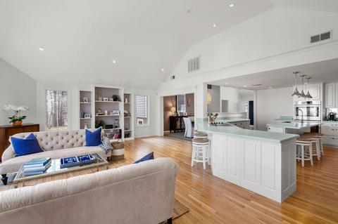 2 Old County Rd, Hingham, MA 02043 photo 11