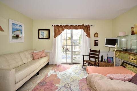 24 Phoenix St, Fairhaven, MA 02719 photo 11