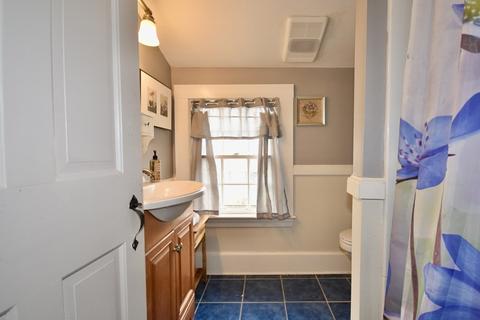 24 Phoenix St, Fairhaven, MA 02719 photo 12