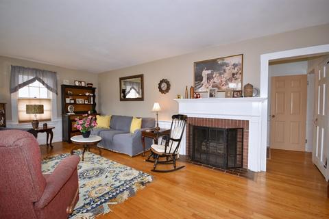 24 Phoenix St, Fairhaven, MA 02719 photo 7
