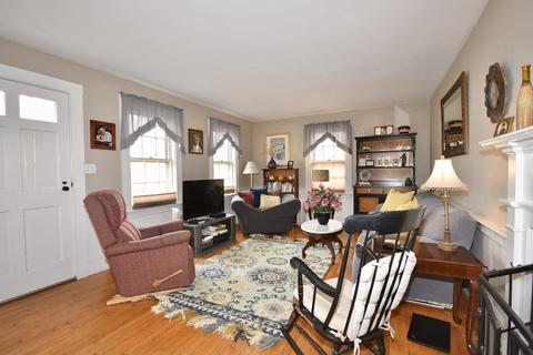 24 Phoenix St, Fairhaven, MA 02719 photo 5