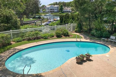 9 Bight Cir, Mashpee, MA 02649 photo 4