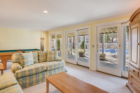 9 Bight Cir, Mashpee, MA 02649 photo 23