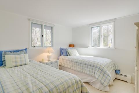 9 Bight Cir, Mashpee, MA 02649 photo 27