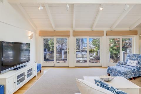 9 Bight Cir, Mashpee, MA 02649 photo 9
