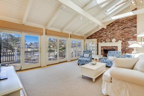 9 Bight Cir, Mashpee, MA 02649 photo 11