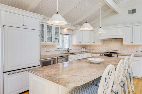 9 Bight Cir, Mashpee, MA 02649 photo 15