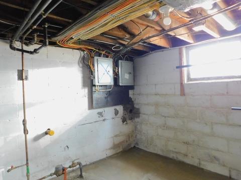 586 White St, Springfield, MA 01108 photo 19