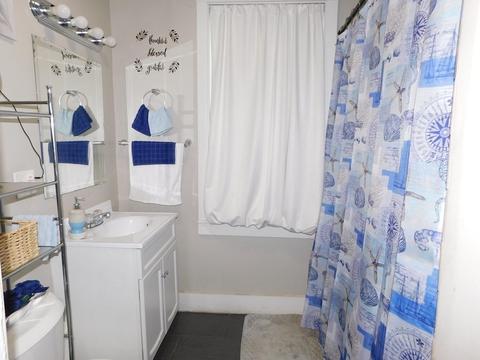 586 White St, Springfield, MA 01108 photo 8