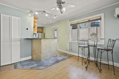 67 Upton Rd, Waltham, MA 02452 photo 8