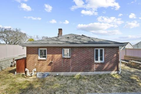 67 Upton Rd, Waltham, MA 02452 photo 22