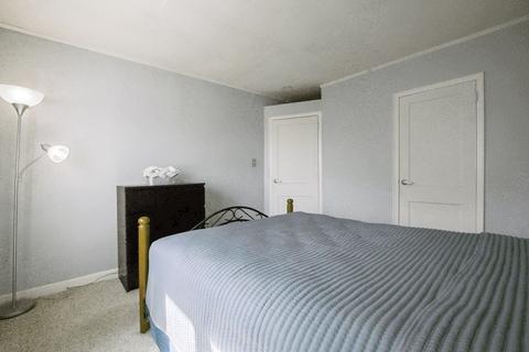 67 Upton Rd, Waltham, MA 02452 photo 12