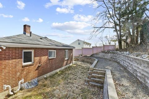 67 Upton Rd, Waltham, MA 02452 photo 18