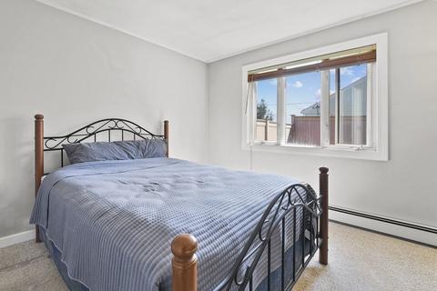 67 Upton Rd, Waltham, MA 02452 photo 11