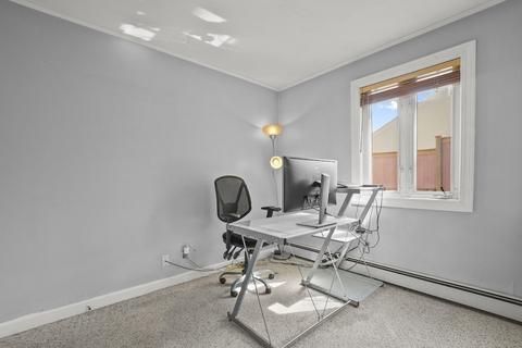 67 Upton Rd, Waltham, MA 02452 photo 13