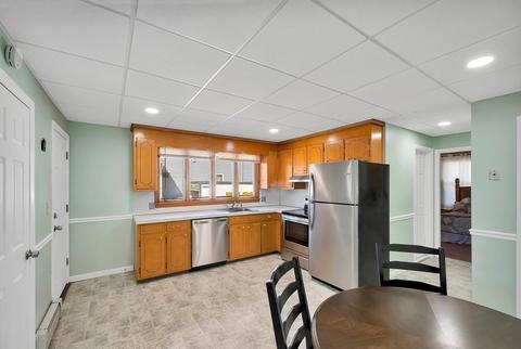 13 Bonner St, Chicopee, MA 01013 photo 9
