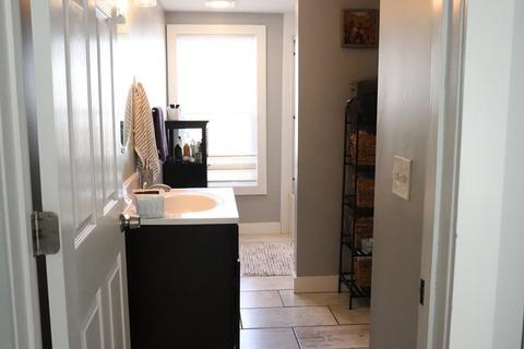 12 Flagg St, Worcester, MA 01602 photo 17