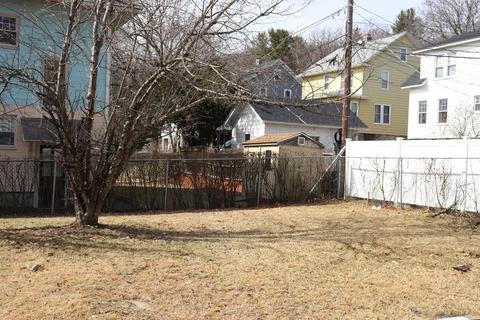 12 Flagg St, Worcester, MA 01602 photo 3