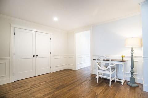 7 Douglas Rd, Needham, MA 02492 photo 14