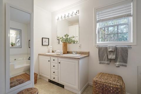207 Cushing St, Hingham, MA 02043 photo 21