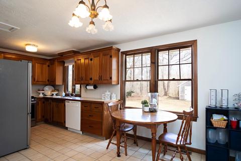 72 Main St, Barnstable, MA 02635 photo 4