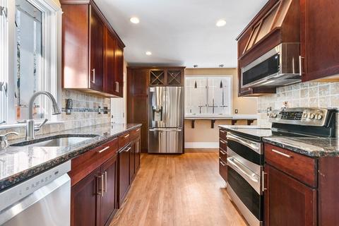 181 Whiting Ave, Dedham, MA 02026 photo 4