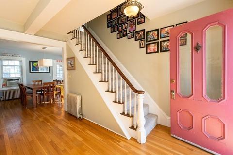 62 Pine St, Stoneham, MA 02180 photo 4
