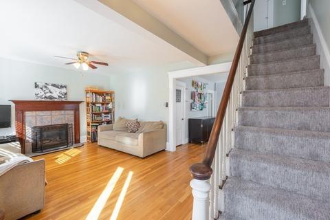 62 Pine St, Stoneham, MA 02180 photo 6