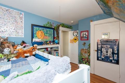 62 Pine St, Stoneham, MA 02180 photo 27
