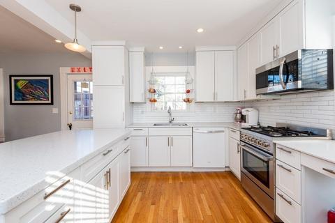 62 Pine St, Stoneham, MA 02180 photo 16