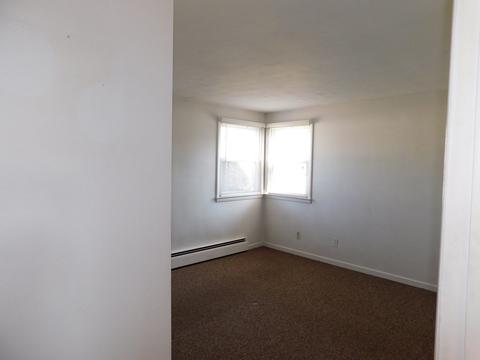 41 Fitzgerald Rd, Springfield, MA 01104 photo 11