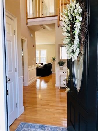 33 Prospect St, Upton, MA 01568 photo 3